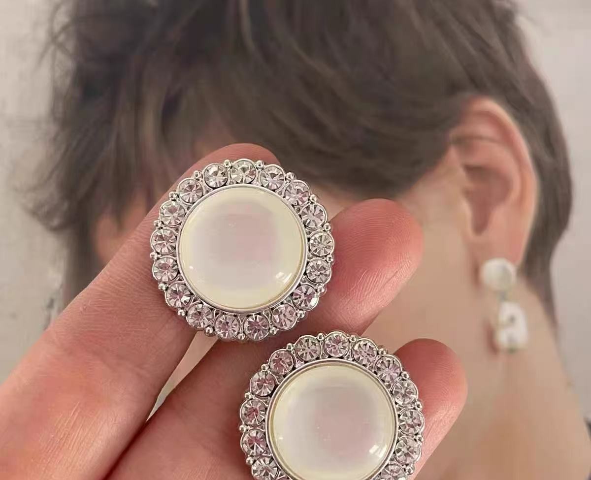 pearl-cabochon-crystal-buttons